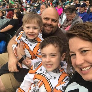 Meet your Posher, Lindy